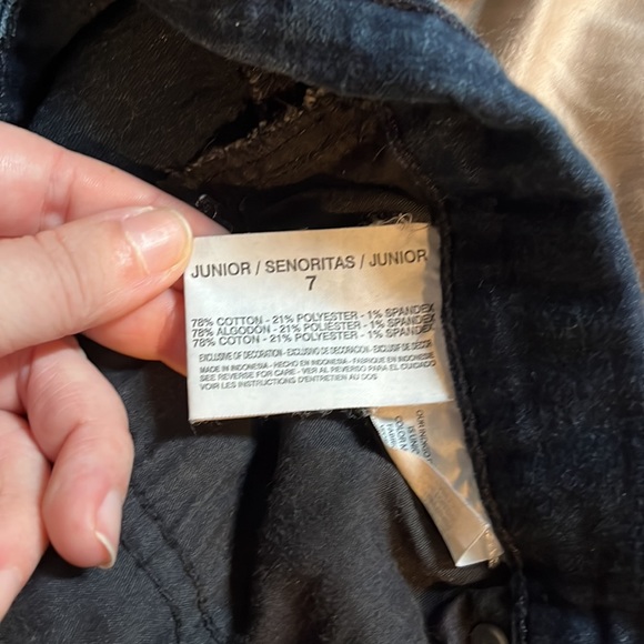 Lei Size 7 Junior Jean Short High Rise - Picture 3 of 4